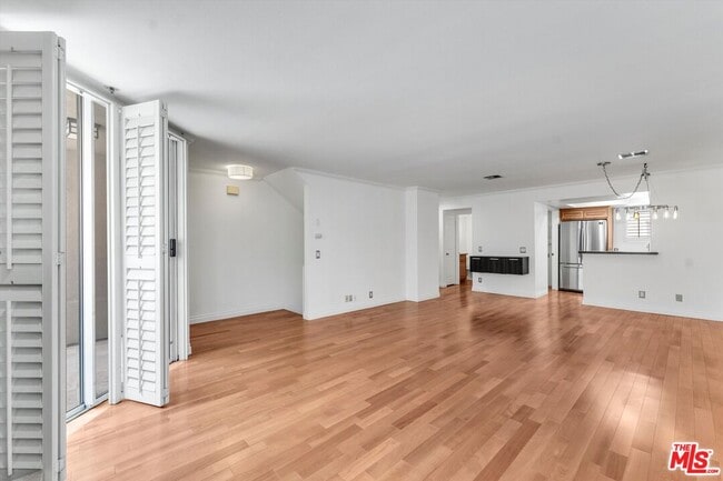 Foto del edificio - 4164 Tujunga Ave