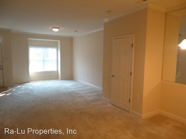 Foto del edificio - 2 br, 2.5 bath House - 110 Humberside Dr.