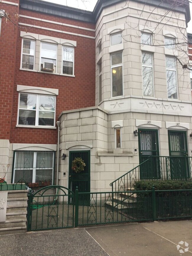 Building Photo - 149 W 117th St