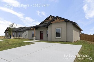 Building Photo - 1610 Unity Dr