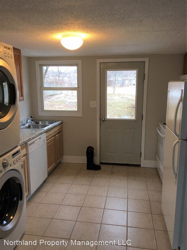 Foto del edificio - 3 br, 1 bath House - 3843 Franke Rd