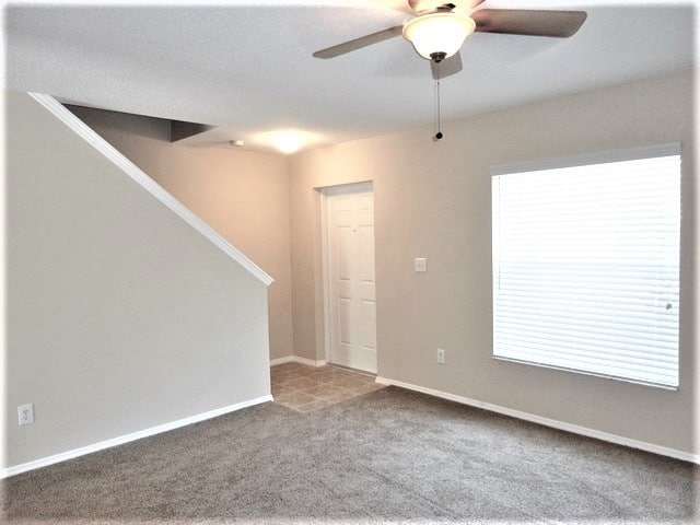 Foto del edificio - 2050 Harcourt Pl