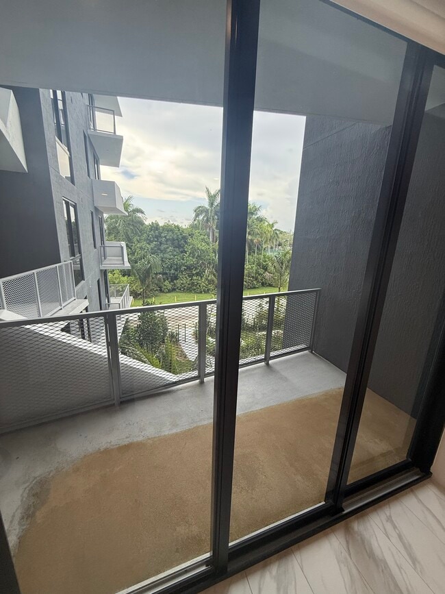 Foto del edificio - 2311 NE 174th St