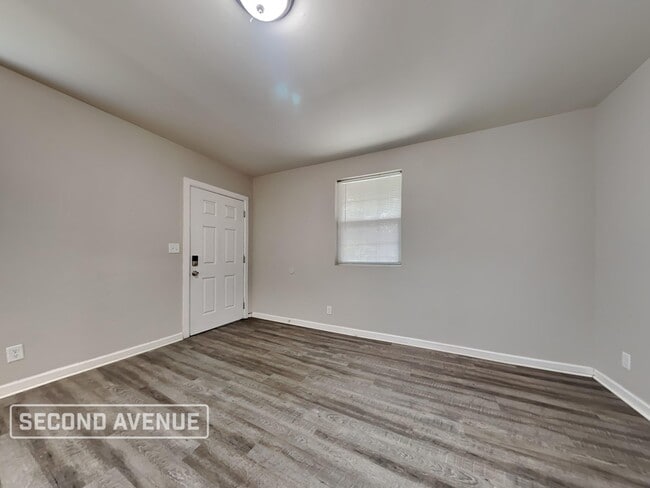 Building Photo - 89 Andress St