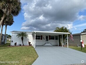 Building Photo - 4659 Goldfinch Ln