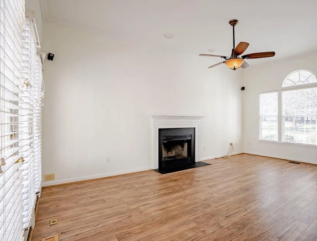 Foto del edificio - 9 Casabelle Ct