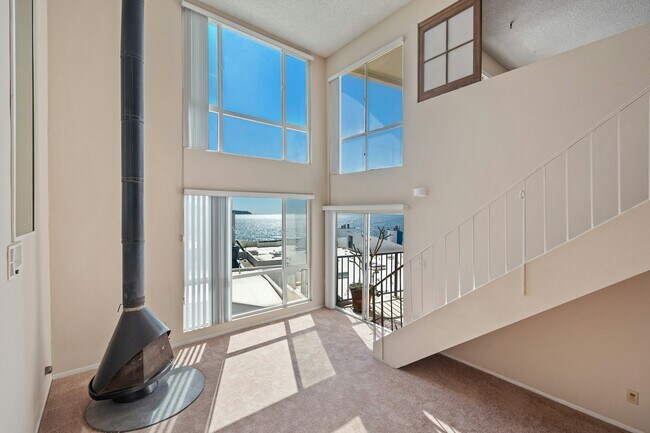 Foto del edificio - 565 Esplanade