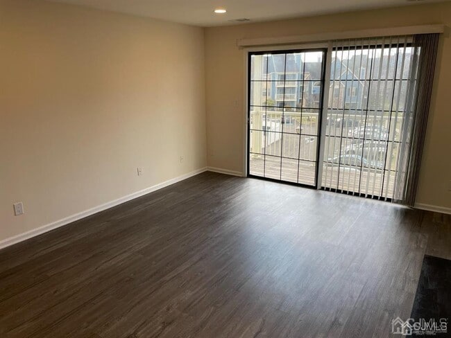 Building Photo - 297 Cozzens Ct