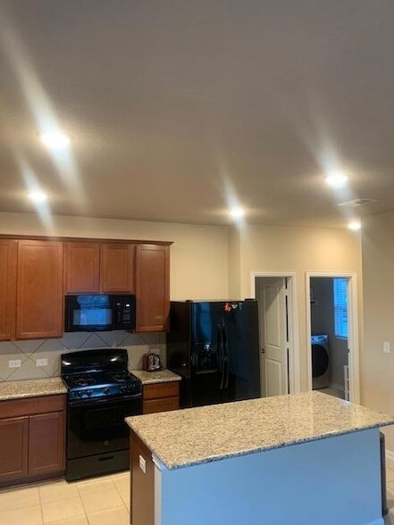 Foto del edificio - 118 Eagle Lake Dr