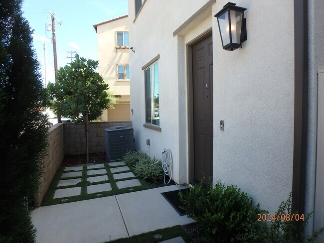 front yard - 11256 N Adobe Ln