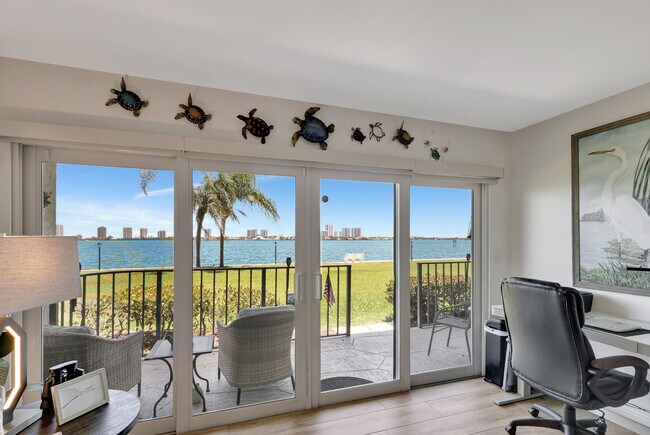 Foto del edificio - 801 Lake Shore Dr