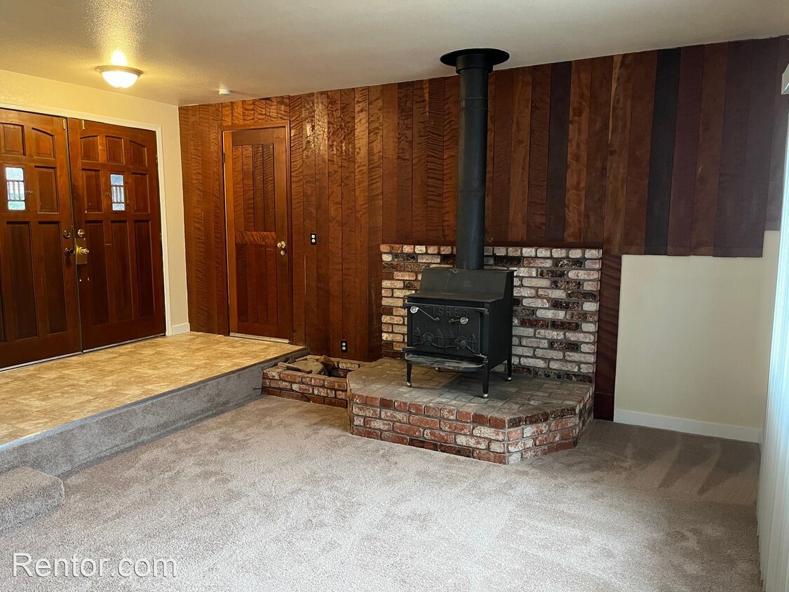 Primary Photo - 3 br, 2 bath House - 1720 Felix Ave
