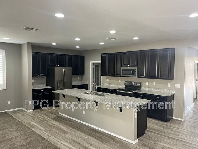 Foto del edificio - 15752 W Desert Hills Dr