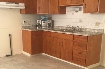 KITCHEN - 673 French Rd