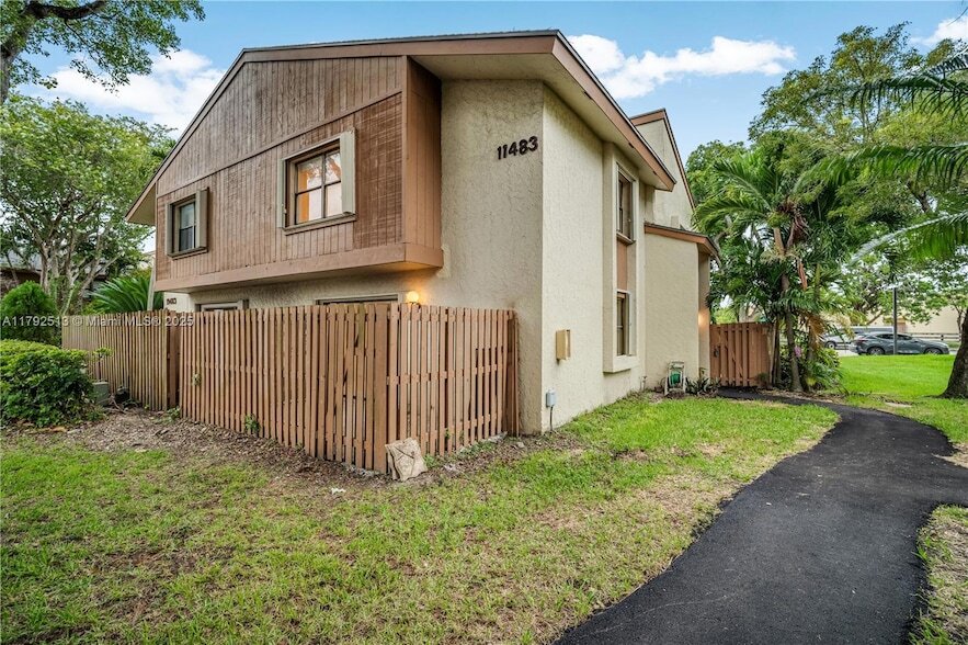 Photo - 11483 SW 109th Rd