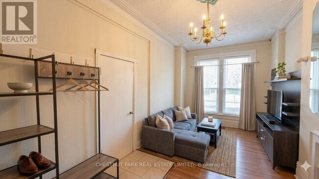 Photo du bâtiment - 149 Gerrard St E