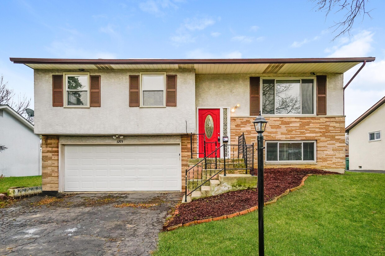 Primary Photo - 1273 Kildale Sq N