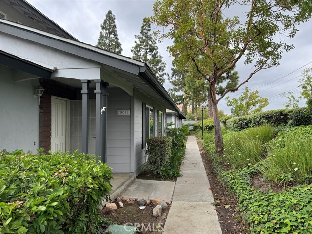 Primary Photo - 20368 Flower Gate Ln