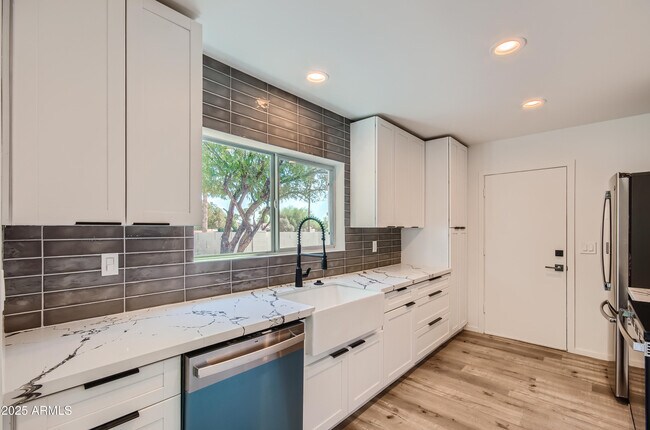 Building Photo - 17030 E Calaveras Ave