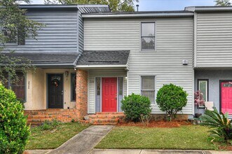 2928 Running Creek Ln