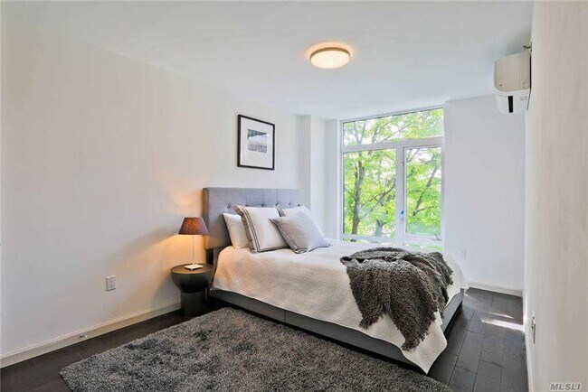 Foto del edificio - 144-38 35th Ave