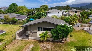 Building Photo - 615 Kaulani Way