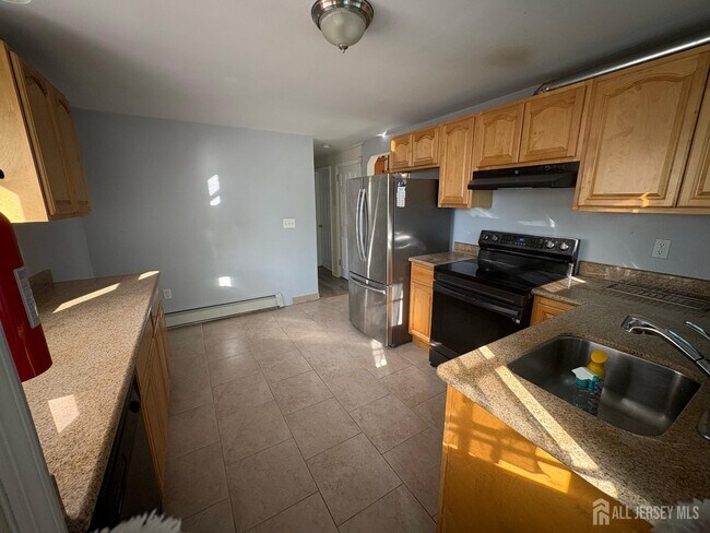 Kitchen - 33 Hermann St