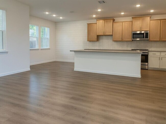 Foto del edificio - 1515 Iberville Dr