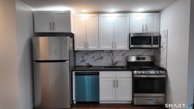 Foto del edificio - 1257 Howard Ave