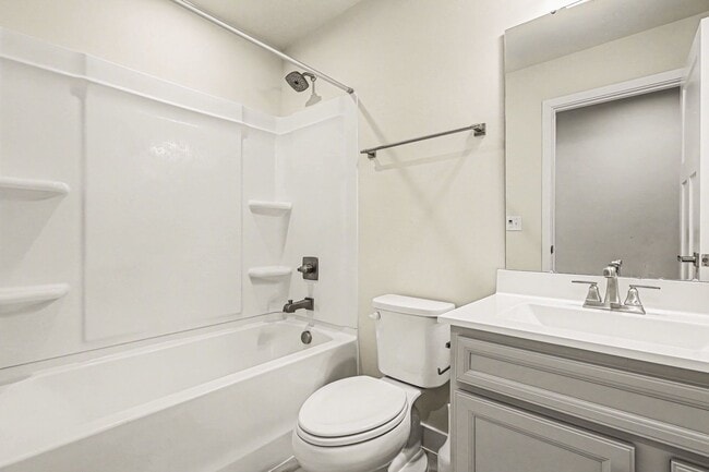 Building Photo - Townhome For Lease - Thompson's station
