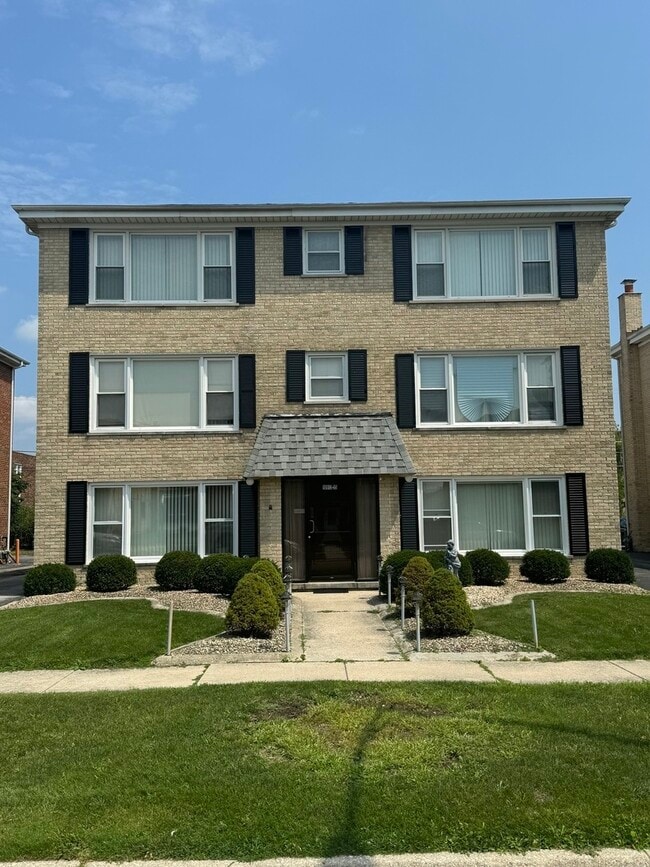 Building Photo - 10913 Keating Ave