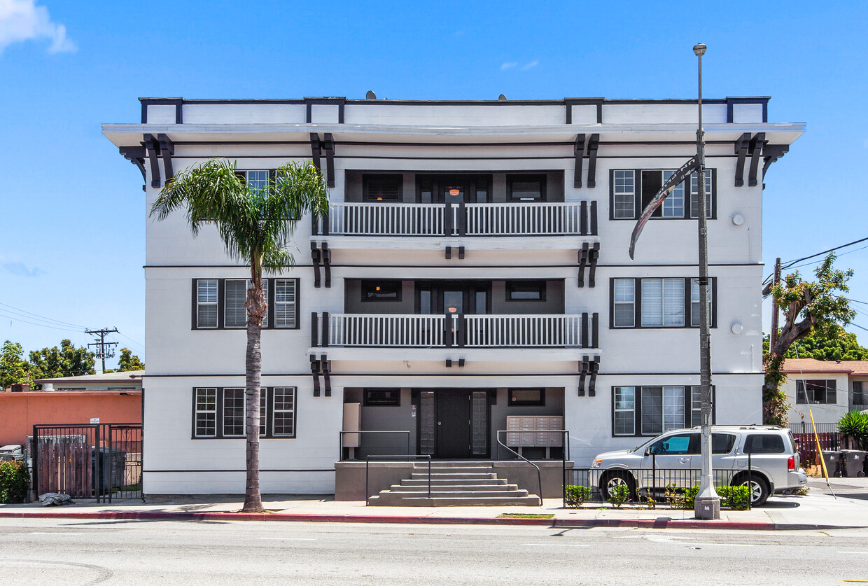 Primary Photo - St. Anthony Apartments