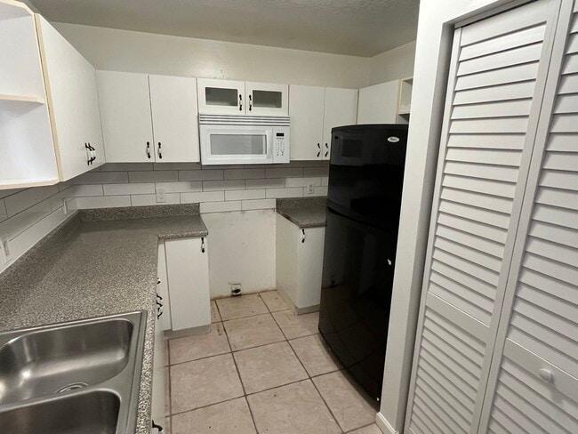 Foto del edificio - 1325 The 12th Fairway