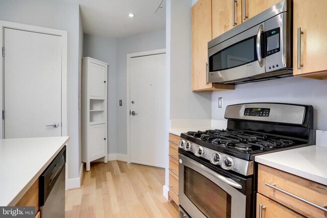 Building Photo - 1435 Chapin St NW