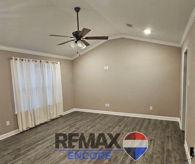 Foto del edificio - Sorry No Smoking and Pets Permitted with Restrictions