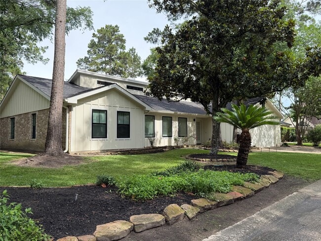 Building Photo - 2 Bayleaf Ln
