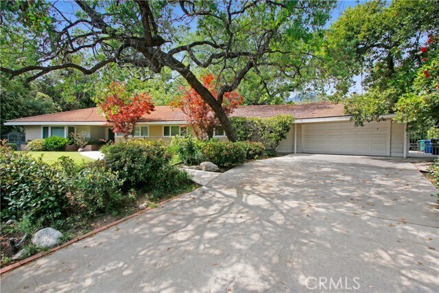 Primary Photo - 1440 Carmelita Pl