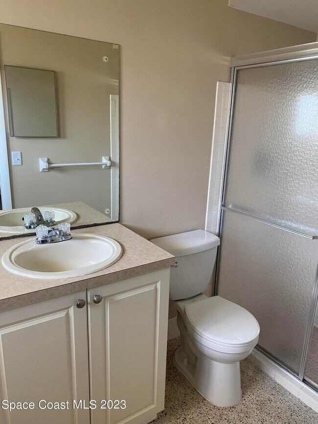 Foto del edificio - 3810 Valley Ln