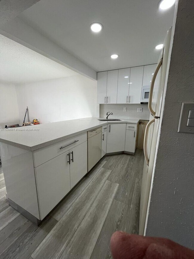 Foto del edificio - 4550 NW 9th St