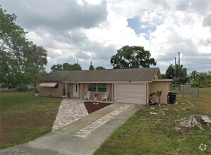 Building Photo - 348 Dellwood Ave