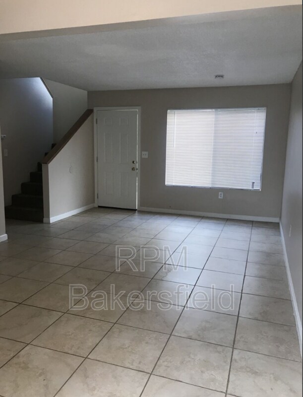 Building Photo - 4301 Tierra Verde St