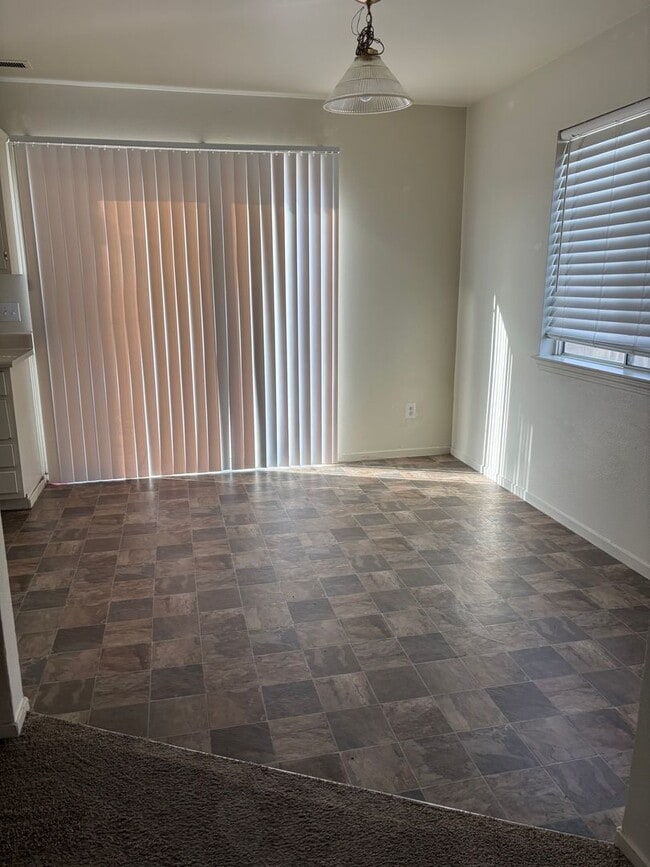 Foto del edificio - 137 Dayton Village Pkwy