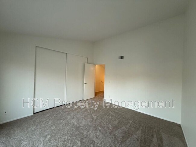Foto del edificio - 99 Dogwood Ln