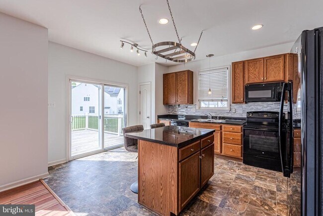 Building Photo - 18119 Boxford Ln