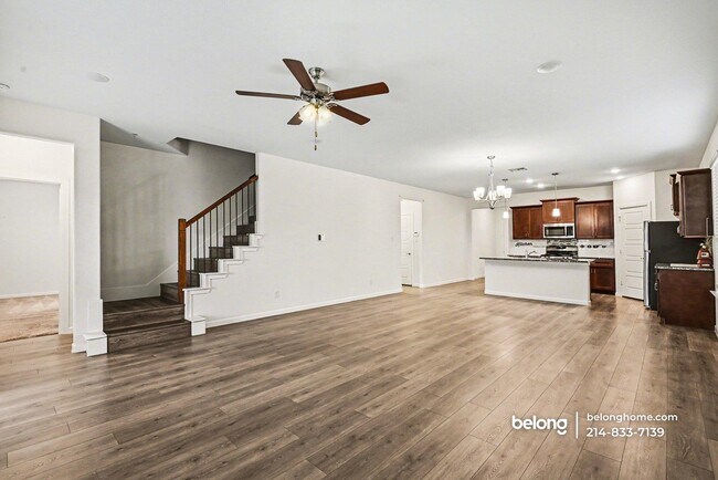Foto del edificio - 5458 Ridgeway Dr