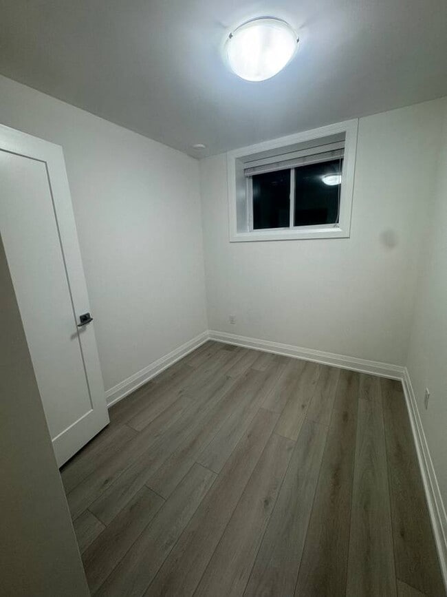 Building Photo - 4442 Cambridge St