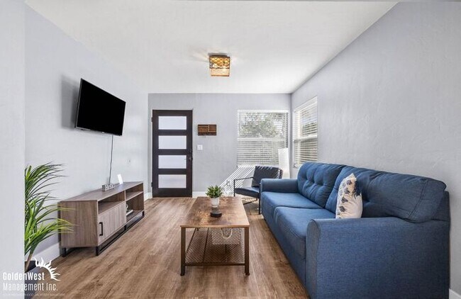 Foto del edificio - Modern 2Bdm 1Ba Downstairs Unit in North Park!