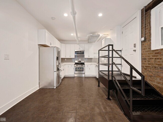 Foto del edificio - 6735 S Oglesby Ave