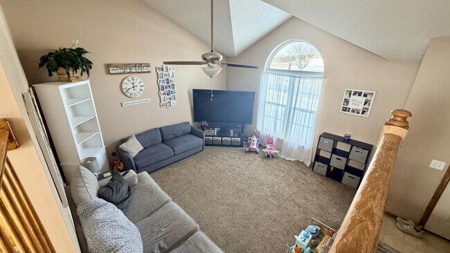 Foto del edificio - 2213 Larkspur