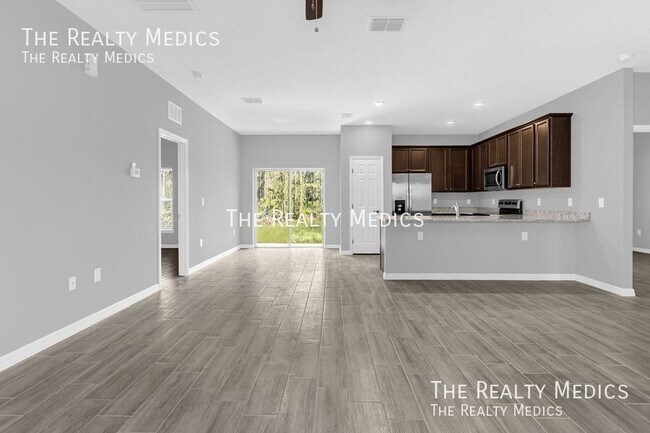 Building Photo - Ready to move-in on July 20th!  Be the FIR...